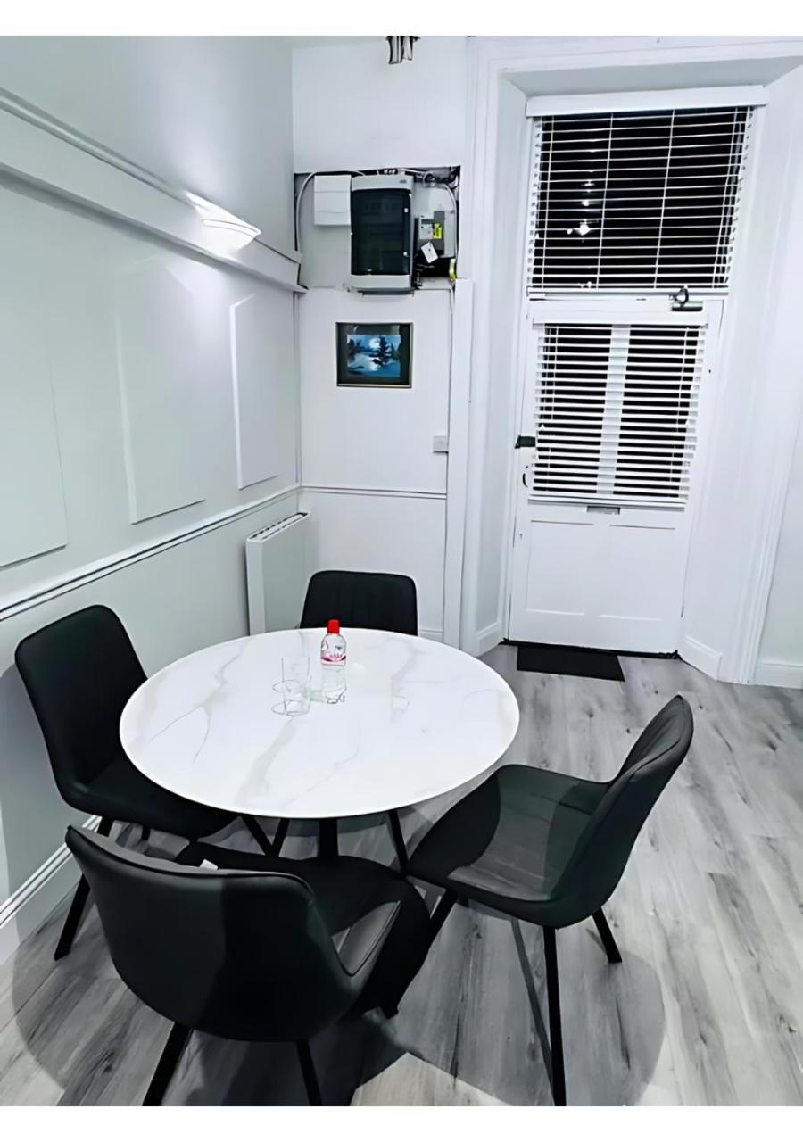 Naas Town - Budget Double Bedrooms Εξωτερικό φωτογραφία