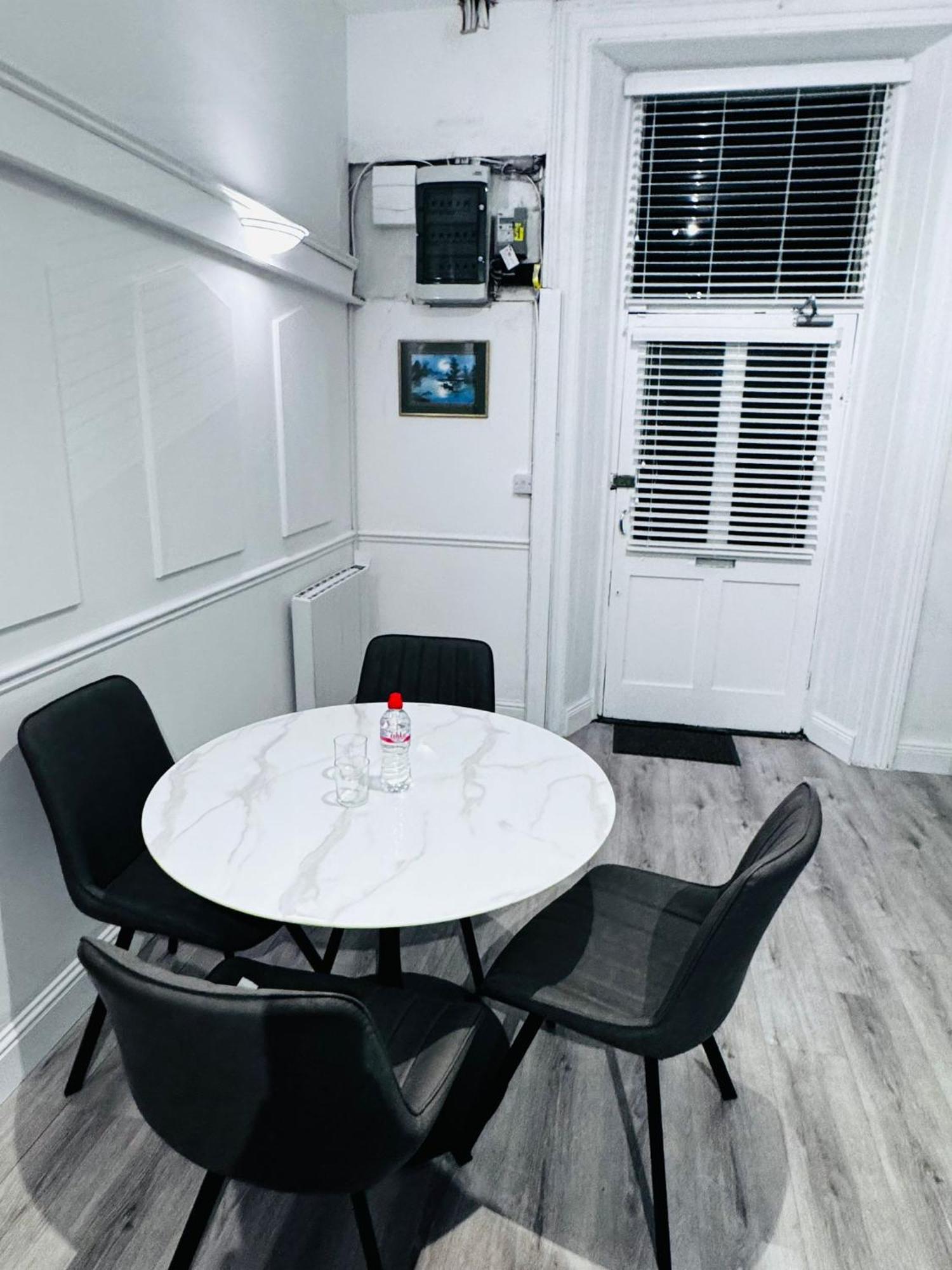 Naas Town - Budget Double Bedrooms Εξωτερικό φωτογραφία